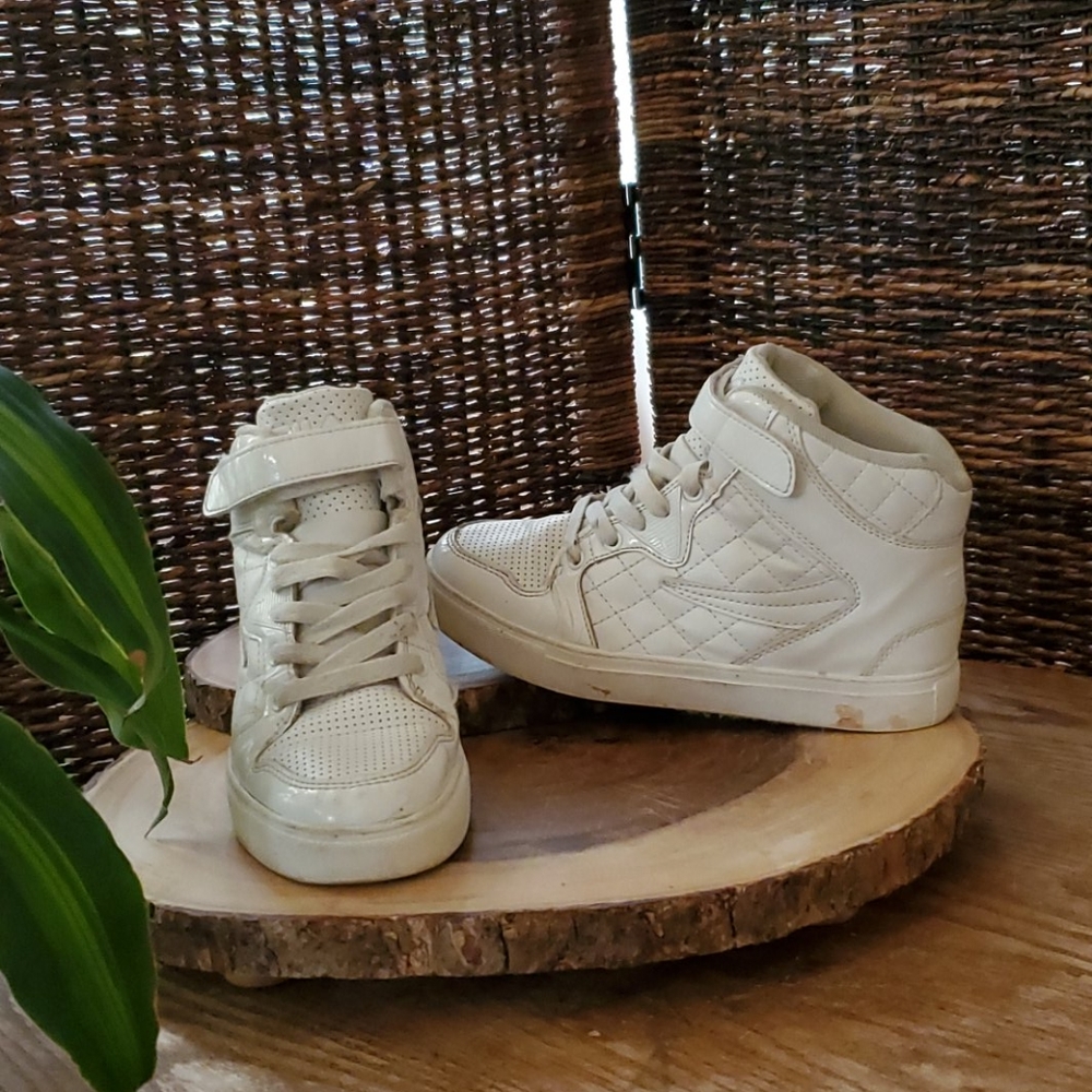 FILA All White Quilted Kicks - Picture 1 of 7